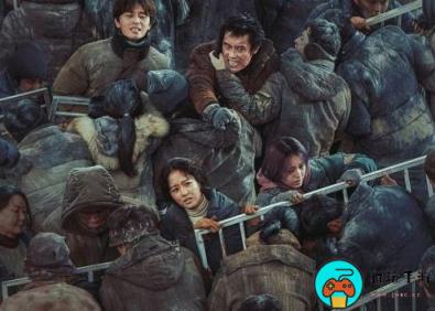 《混凝土乌托邦》讲的什么故事
